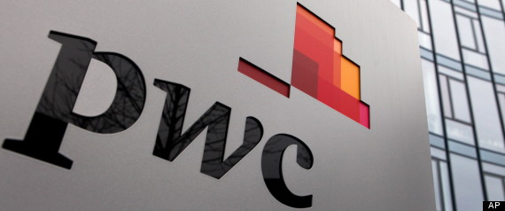 logo pwc en mural